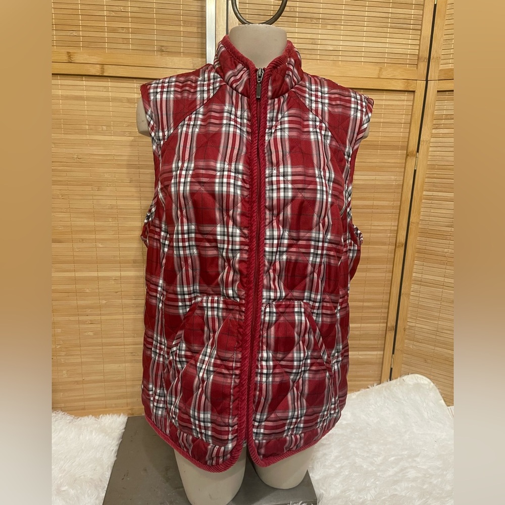 Croft & Barrow Womens red Plaid Zip Vest Corduroy Edging Pockets XL